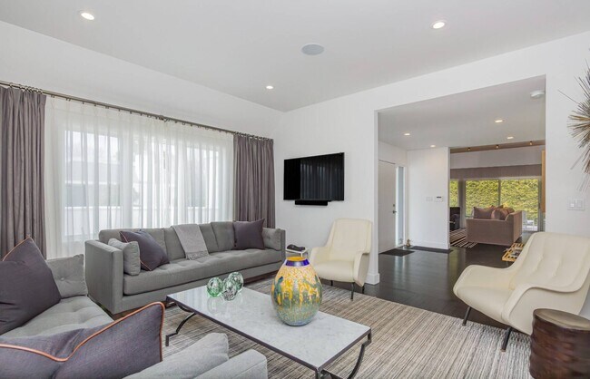 Foto del edificio - 1 Reed Pond Ct
