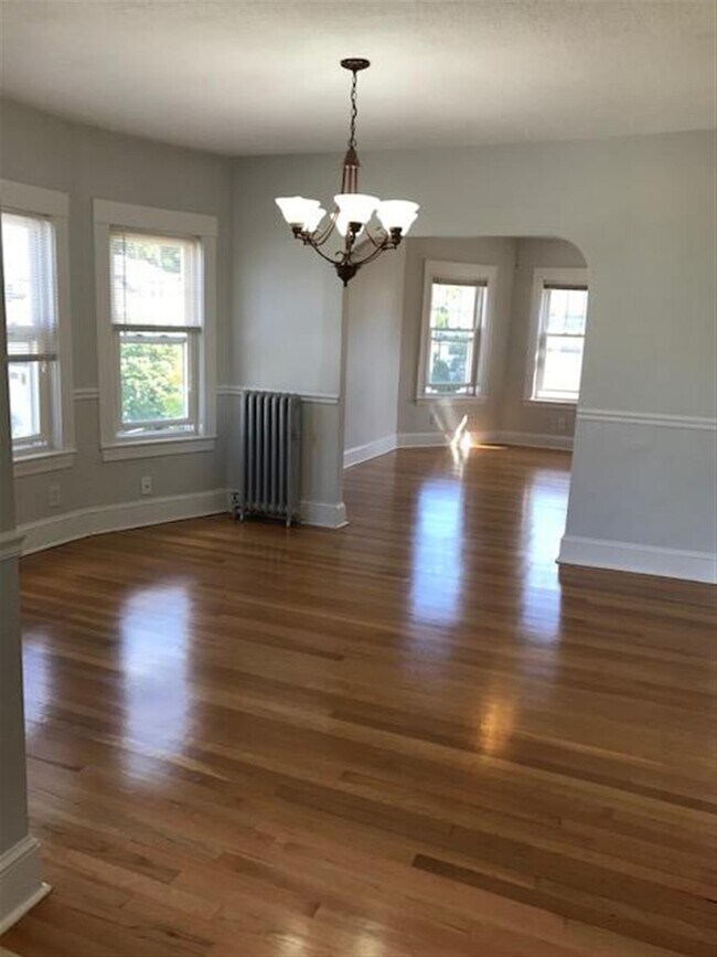 Foto del edificio - 17 Burget Ave