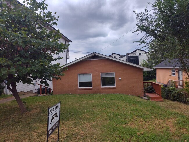 Foto del edificio - 1017 Wade Ave