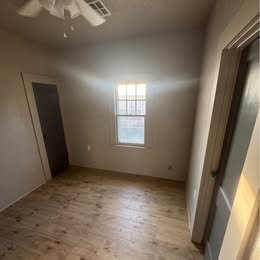Building Photo - 701 Comanche St