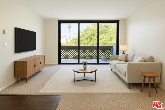 Foto del edificio - 7740 Redlands St