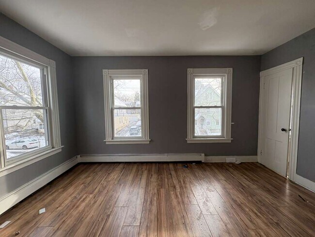 Foto del edificio - 253 W Ivy St