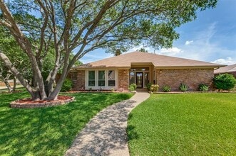 Building Photo - 2514 Golden Oaks Dr