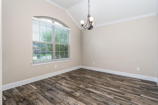 Foto del edificio - 18123 Willow Edge Dr