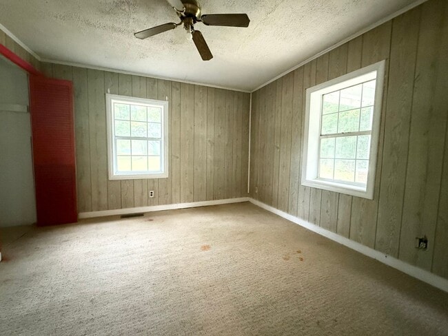 Foto del edificio - Two Bedroom Home for Rent