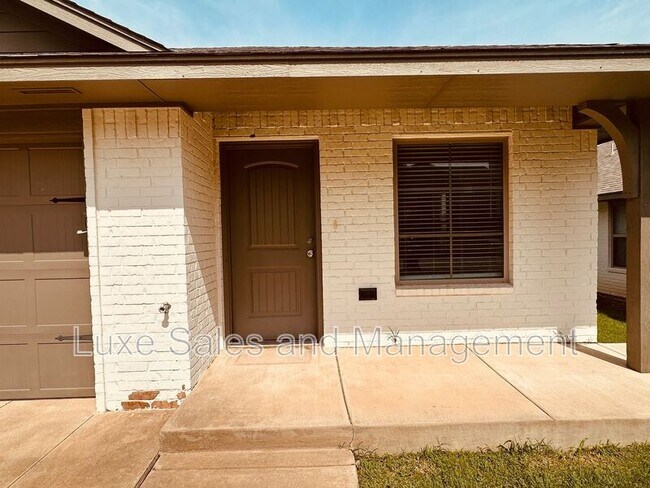 Foto del edificio - 11510 N Lincoln Blvd