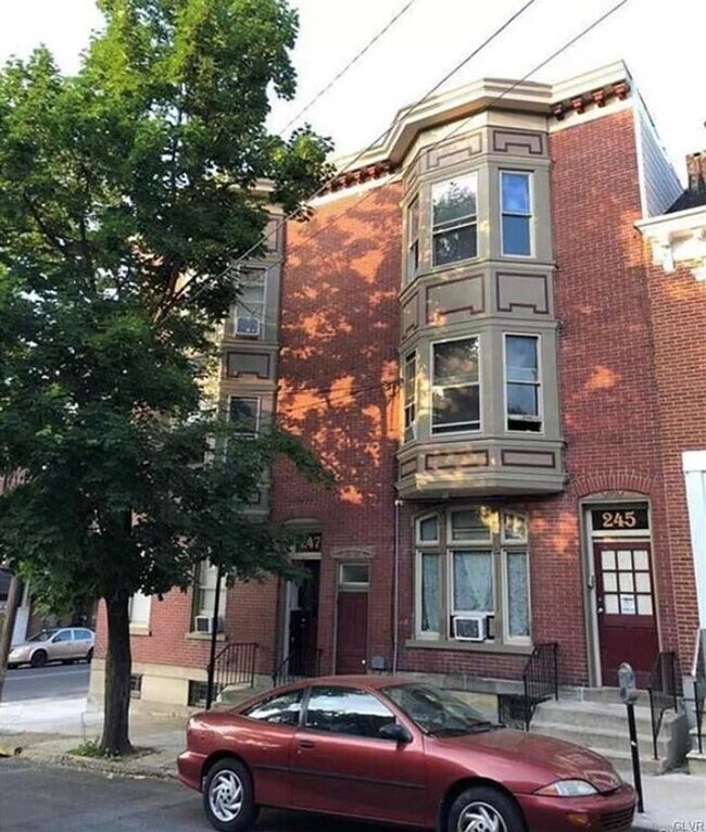 Building Photo - 245 N 9th Street