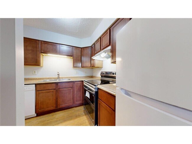 Building Photo - 924 21st Ave S