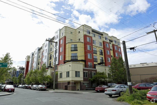 Building Photo - Courtland Place