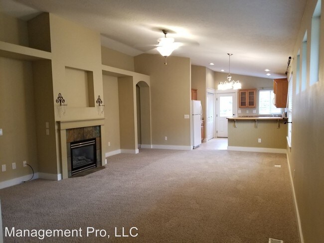 Building Photo - 3 br, 2 bath House - 9526 W Amity Rd
