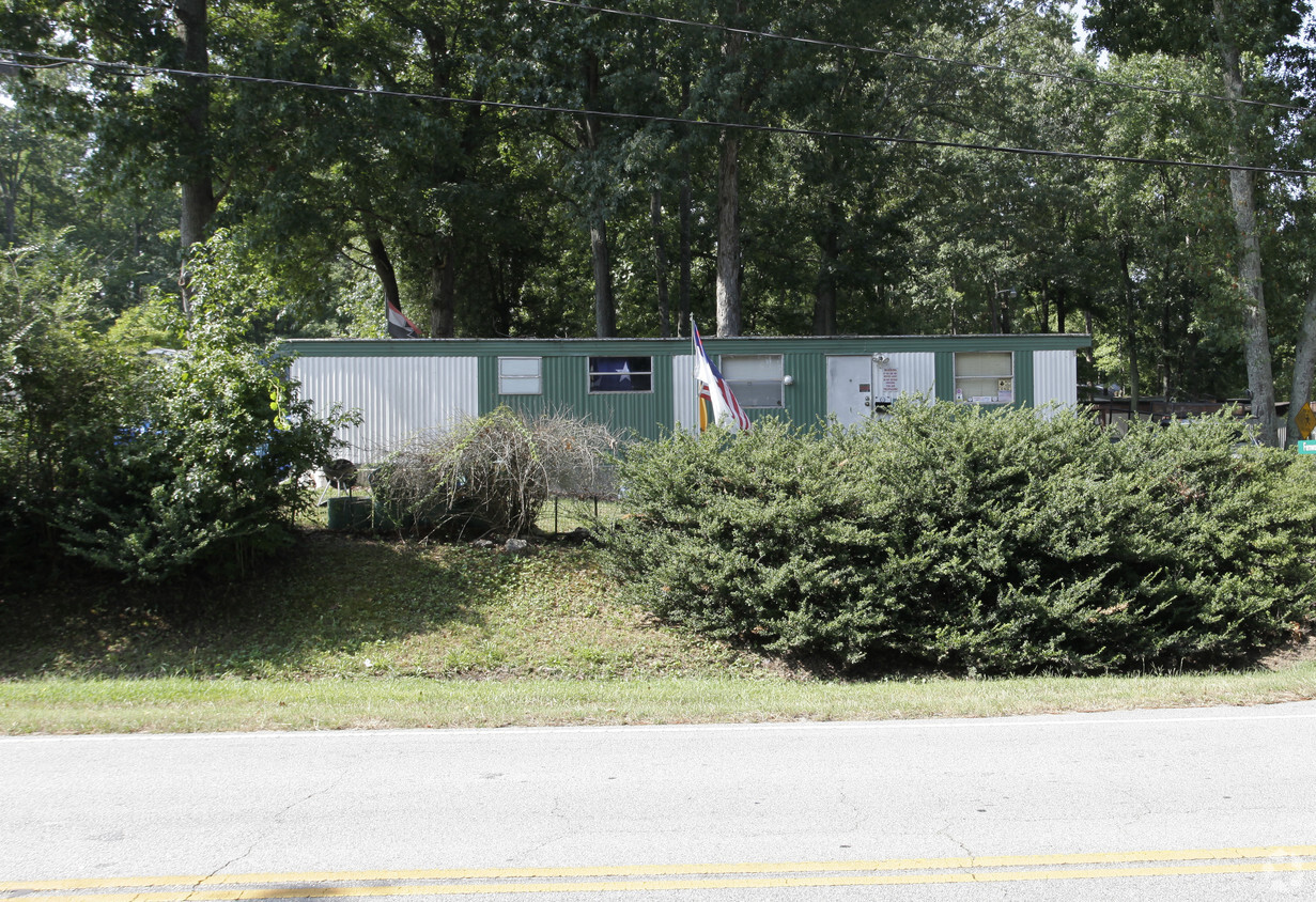 Building Photo - Fernwood Mobile Home Park