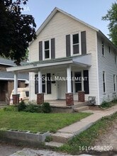 Building Photo - 836 Coit Ave NE