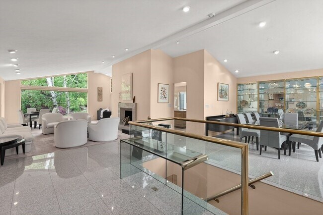 Foto del edificio - 32 Countryside Rd