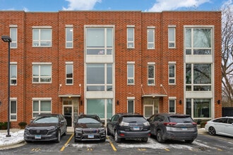 Building Photo - 4119 N Narragansett Ave