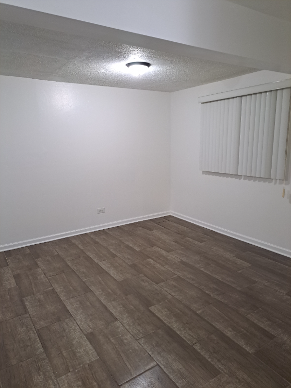 Foto del edificio - 10700 S Roberts Rd