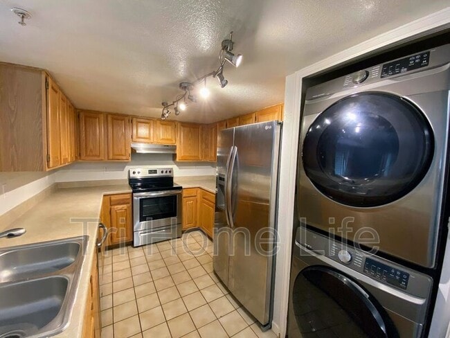Building Photo - 12158 W Dorado Pl