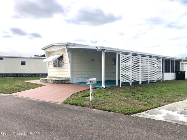 Building Photo - 1127 Virginia Ct NE