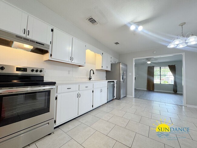 Foto del edificio - Charming 2-Bedroom Home with Bonus Room in Mary Esther!