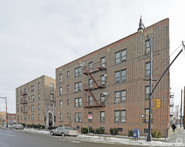 Building Photo - 37-33 College Point Boulevard