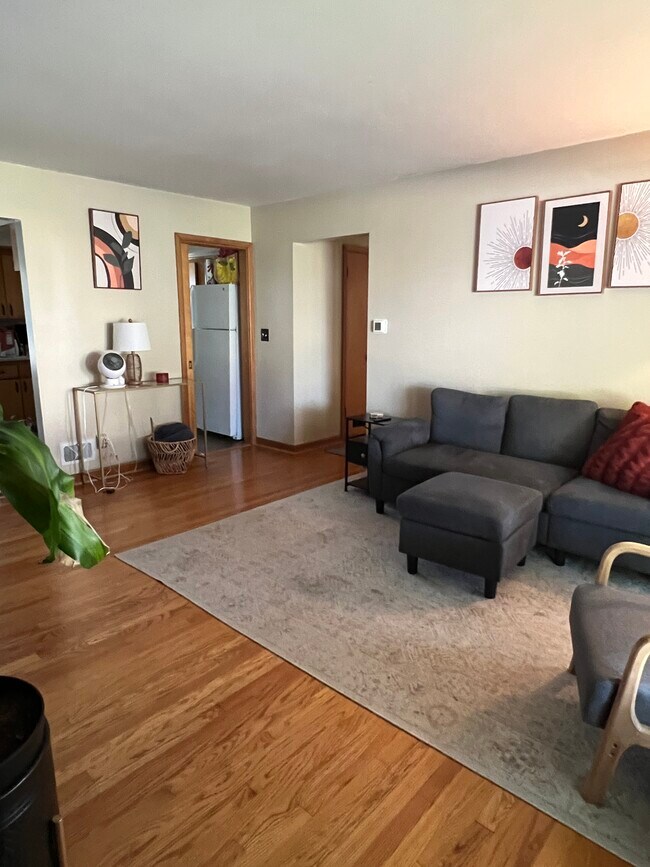 Foto del edificio - 541 N 109th St