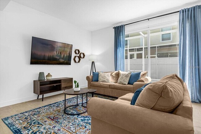 Foto del edificio - 611 Fairmont Pl