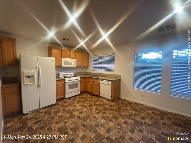 Foto del edificio - 7251 Pine Barrens St