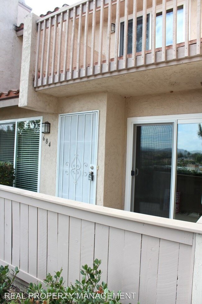 Building Photo - 2 br, 1.5 bath House - 684 ASCOT DRIVE