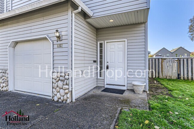 Foto del edificio - 6152-6154 SE Covington St