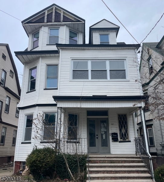 Primary Photo - 61 Treacy Ave