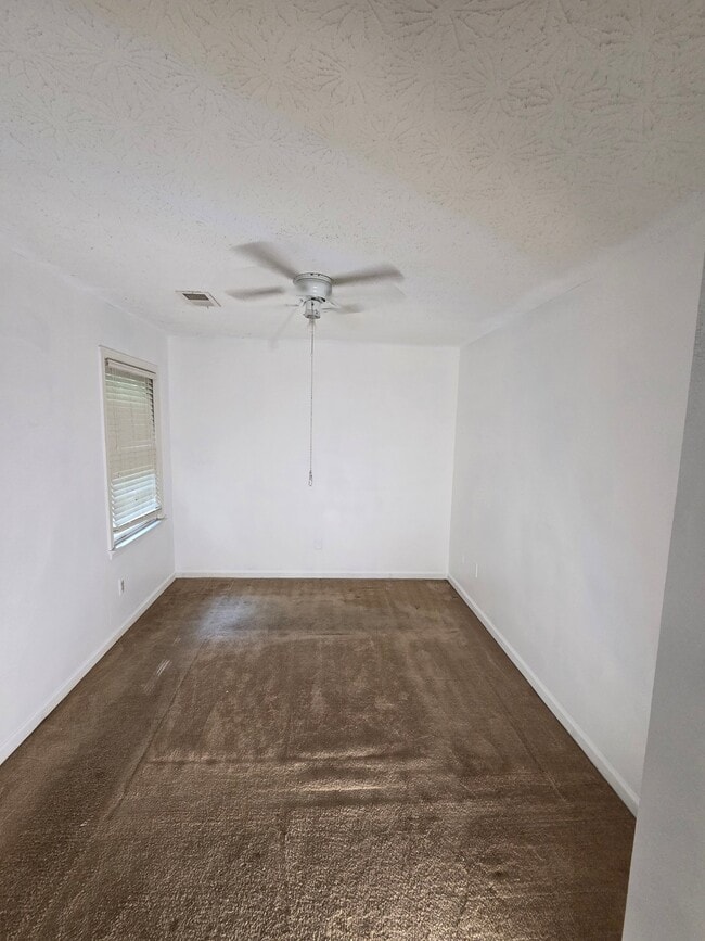 Building Photo - 4700 Norman Dr NW