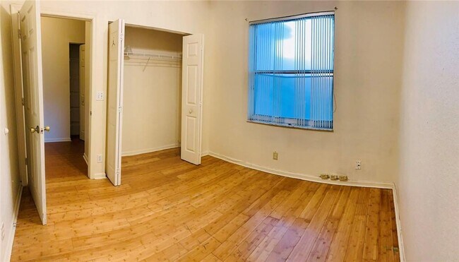 Building Photo - 8328 Lagos De Campo Blvd