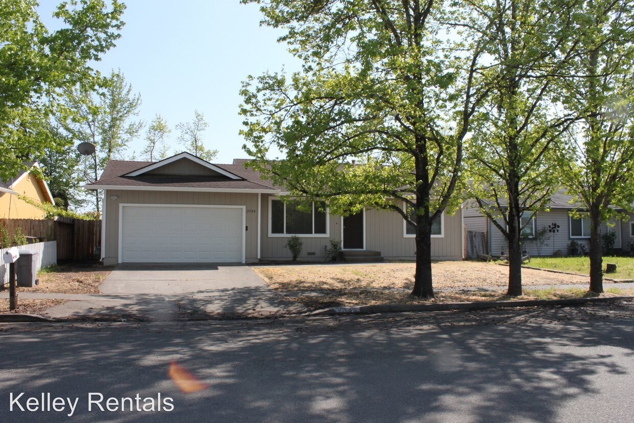 Primary Photo - 2540 Campbell Dr