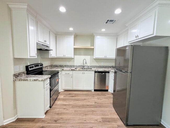 Building Photo - Brand new 2BR/2BA Duplex in Lake Charles!!