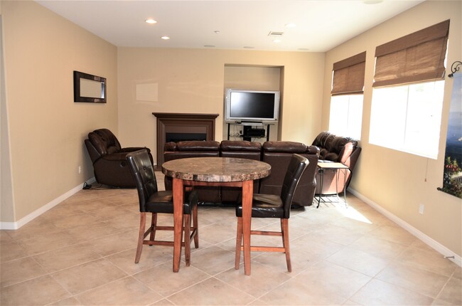 Building Photo - 17041 Silver Crest Dr