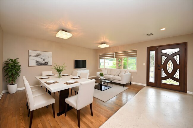 Foto del edificio - 2127 Lamonte Ln