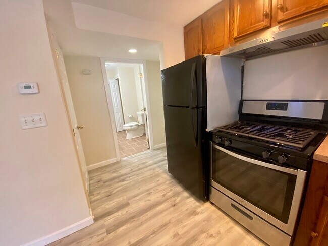 Building Photo - 686 Boylston St