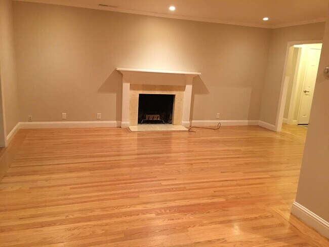 Foto del edificio - 109 Hickory Ln