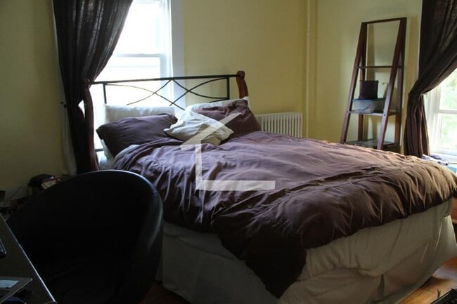 Photo - Charming 3 Bedroom Townhome