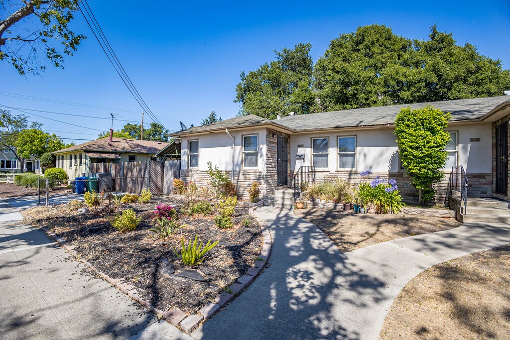 Primary Photo - 1620 Wood St