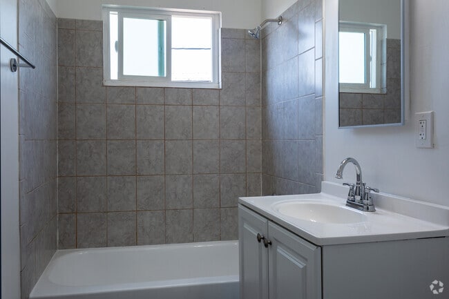 2 habitaciones, 1 baño - 850 pies cuadrados - Villa Los Pinos