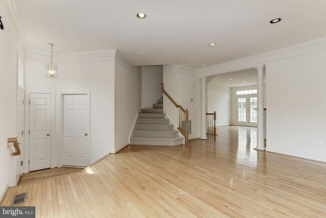 Foto del edificio - 434 Highland Ridge Ave