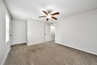 Building Photo - 781 Country Pl Dr