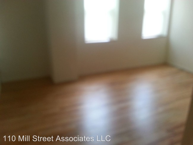 Foto del edificio - 1 br, 1 bath Apartment - 110 Mill Street