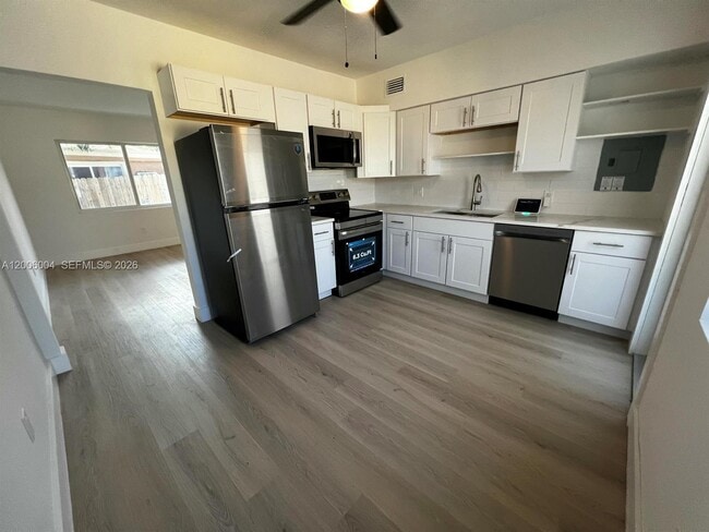 Foto del edificio - 2041 NW 2nd St