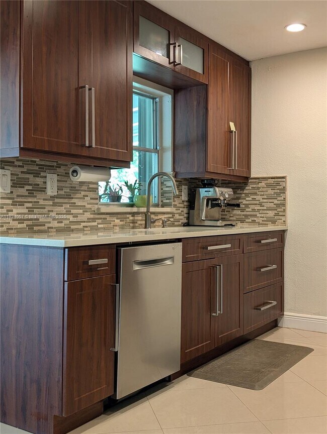Foto del edificio - 19505 SW 128th Ave