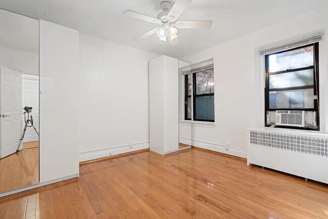 Foto del edificio - 85-11 Lefferts Blvd