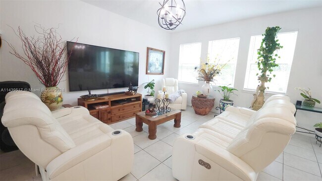 Foto del edificio - 1801 Lake Cove Dr