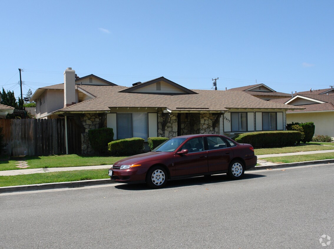 Building Photo - 7652 Amazon Dr