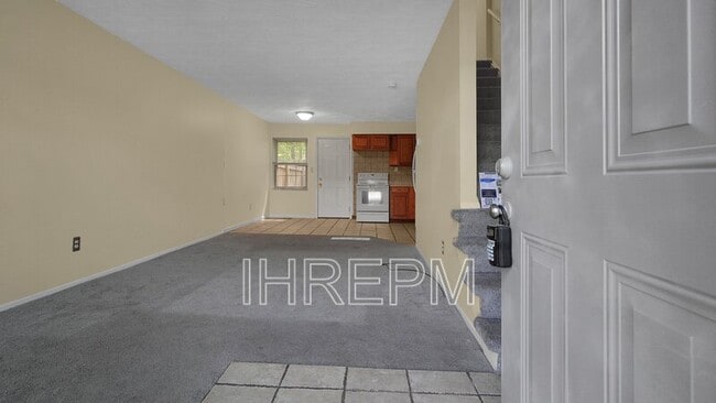Building Photo - 3082 Morsetown Ct S