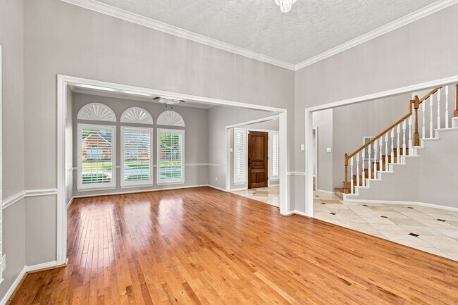 Foto del edificio - 24622 Okehampton Dr